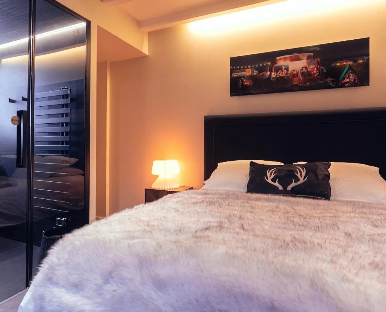 Bed and Breakfast La Sainthilarienne 0*, Saint-Lary-Soulan Francja